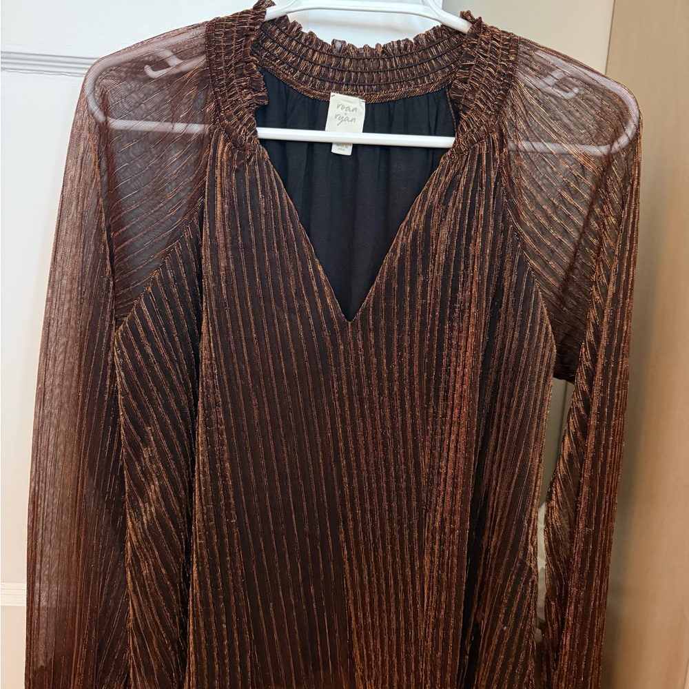 Roan + Ryan gold and black blouse. Size small